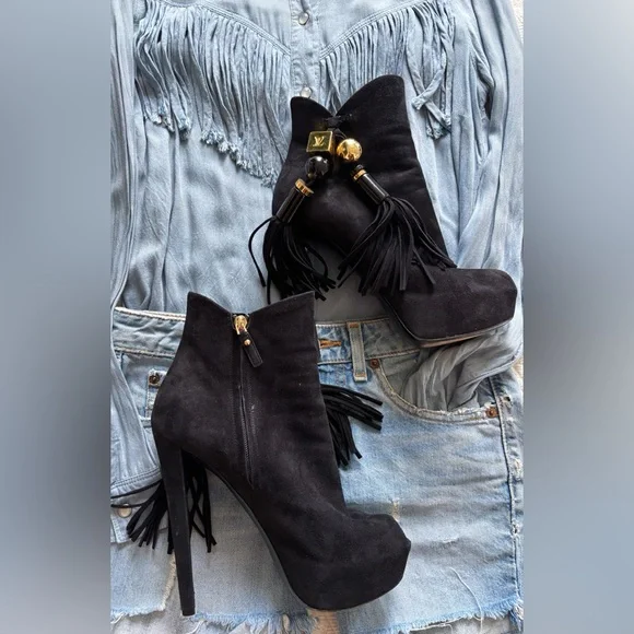 Louis Vuitton chic and sexy ankle boots with 14 cm heels and open toes. - Picture 5 of 17